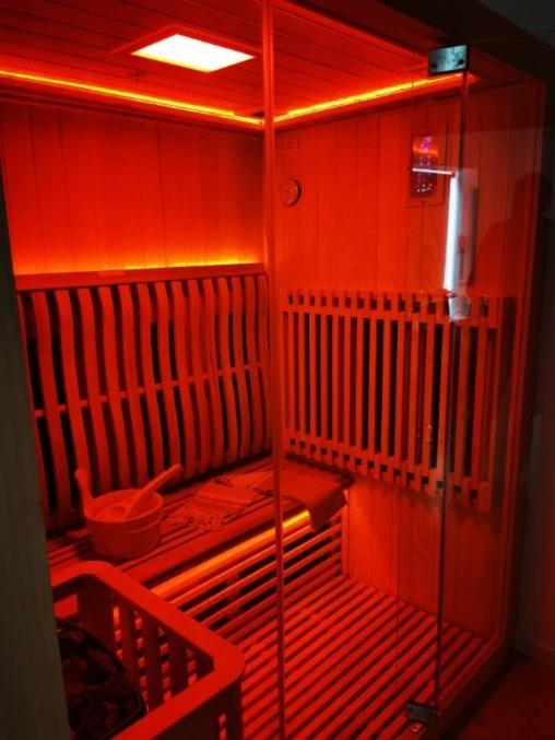 Privatif Sauna Jaccuzi Guest house *